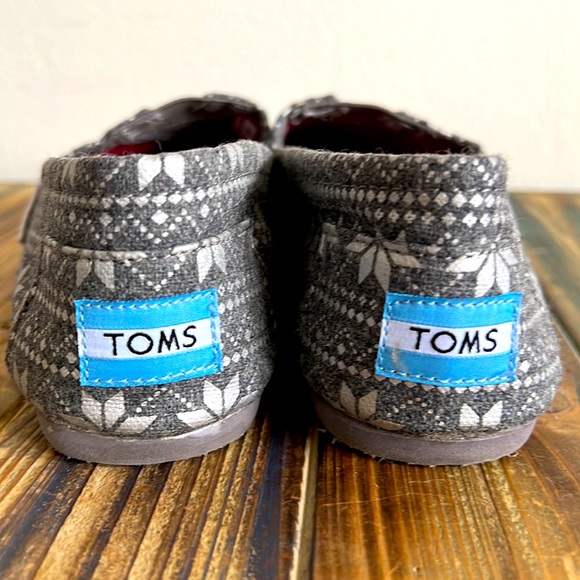 TOMS Women's Silver Snowflake Classic Flats Size 8W - Picture 5 of 6